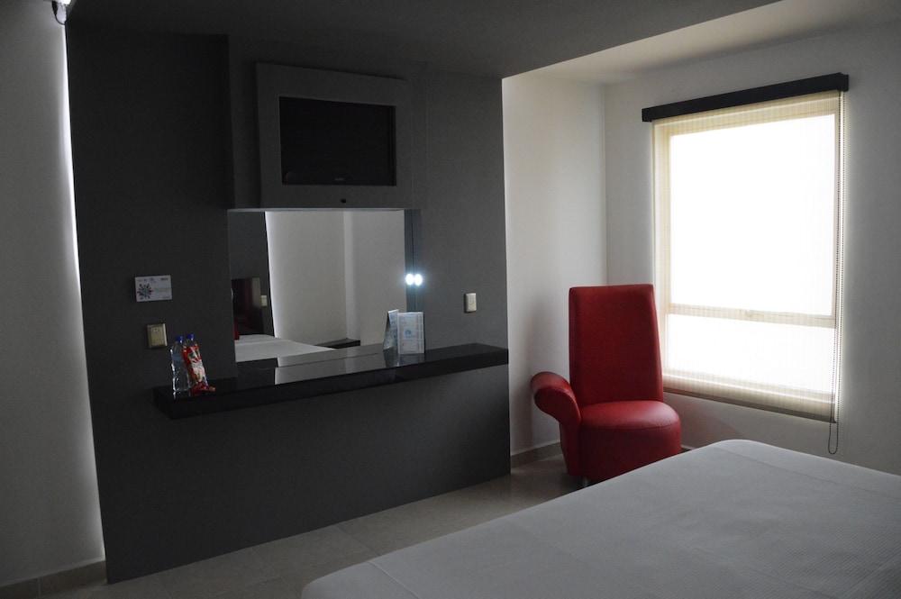 Auto-Hotel Mediterraneo