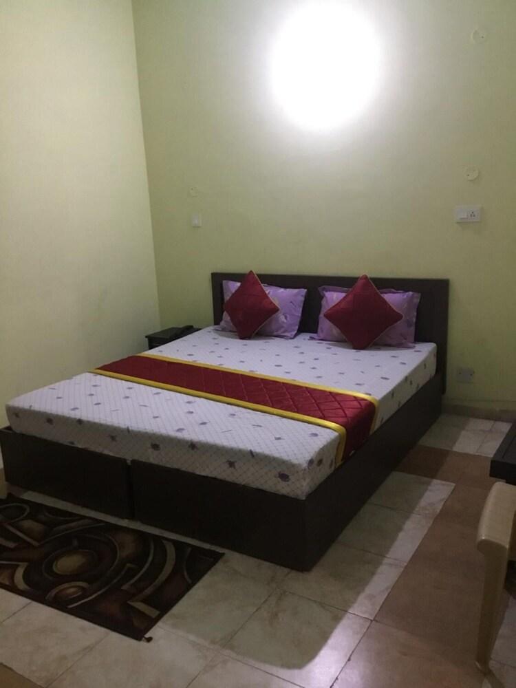 Pinjore Holiday Home