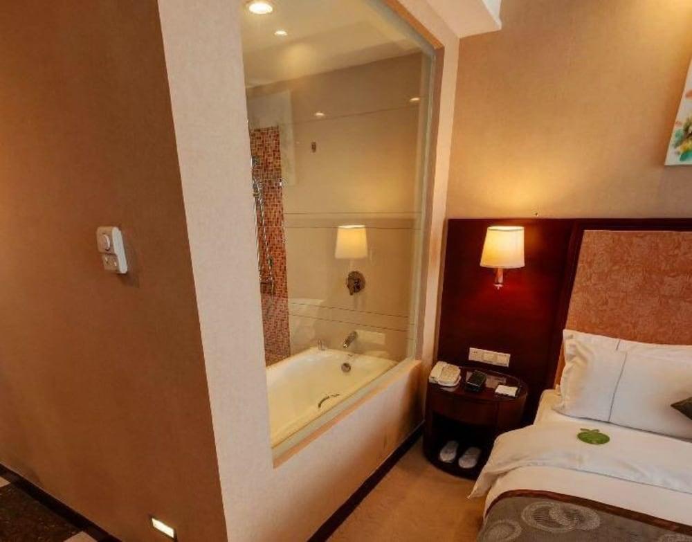 Shenzhen Jiayue Hotel