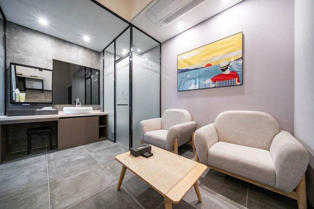 Pyeongtaek Hermes Hotel