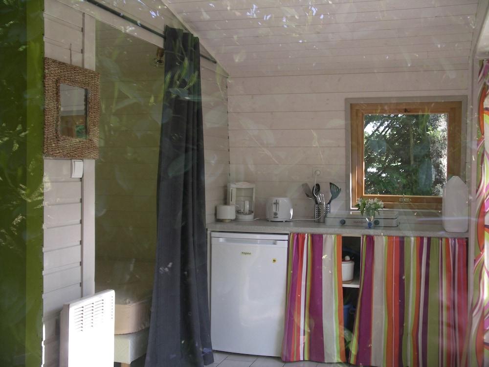 Camping Le Petit Lion - Lodges Bois