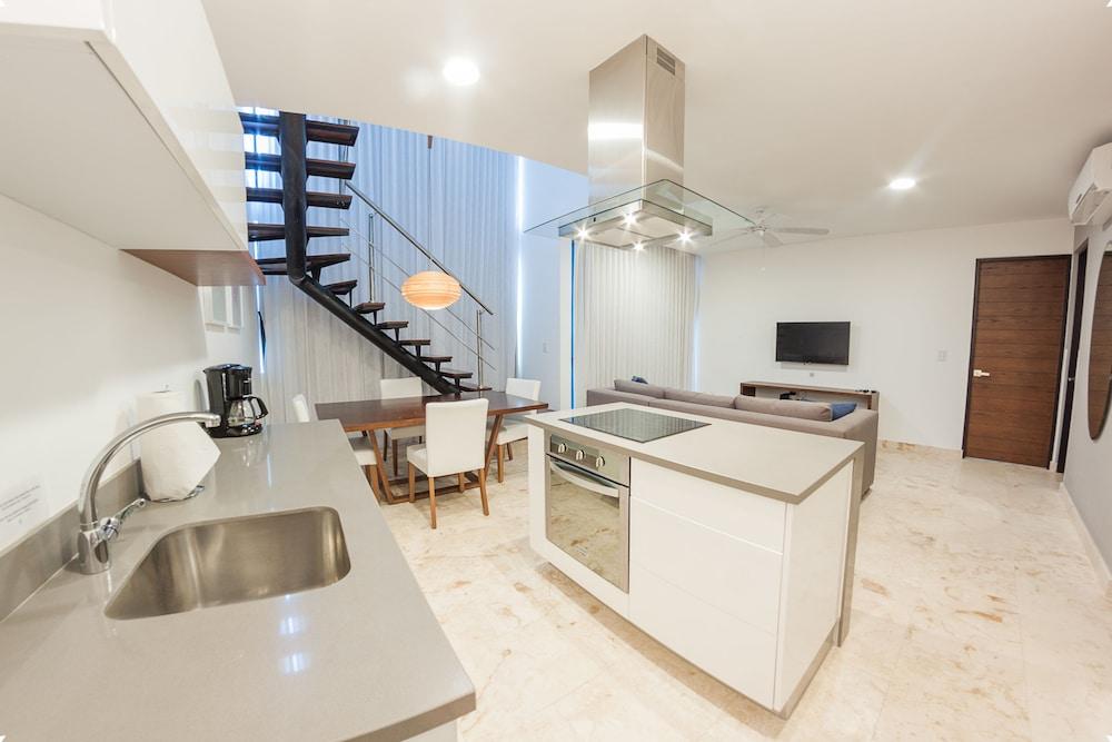 Anah Downtown DT 408