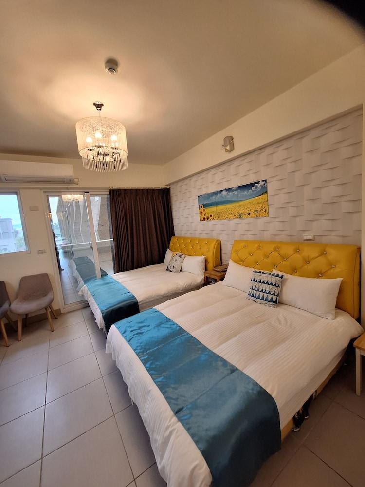 Blue Sea Dreaming City B&B