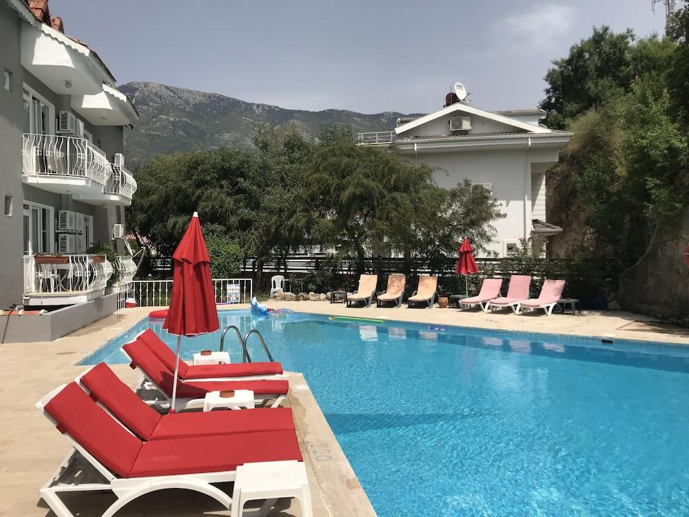 Golden Gate Boutique Hotel