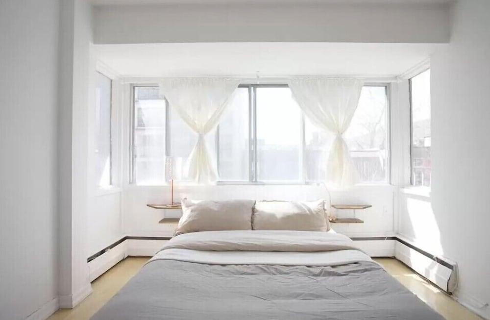 The Hutchinson Apartments