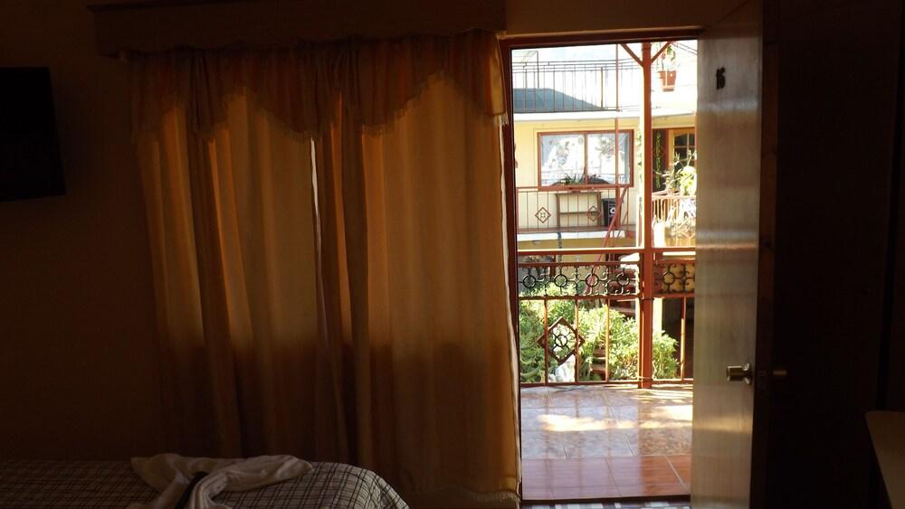 Hotel Puerto Caliche