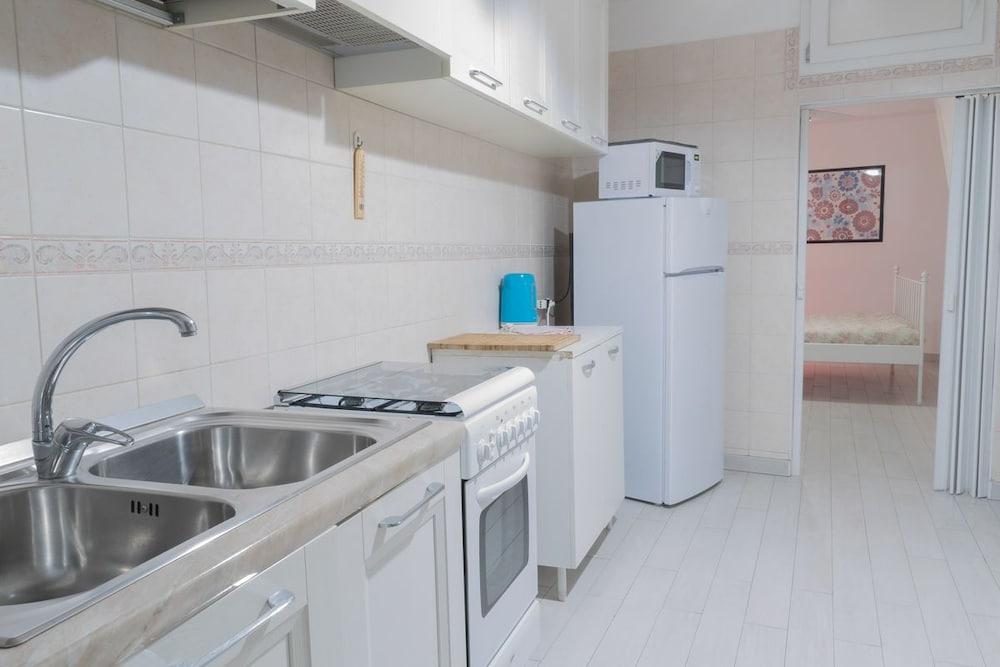 Grimaldi Apartments - Jolie