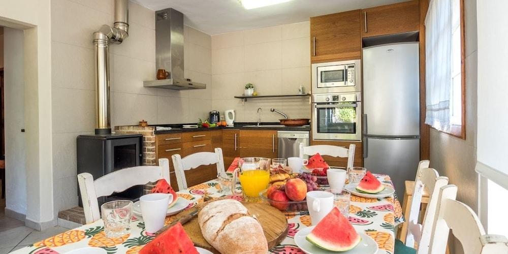 Village House Can Llorito