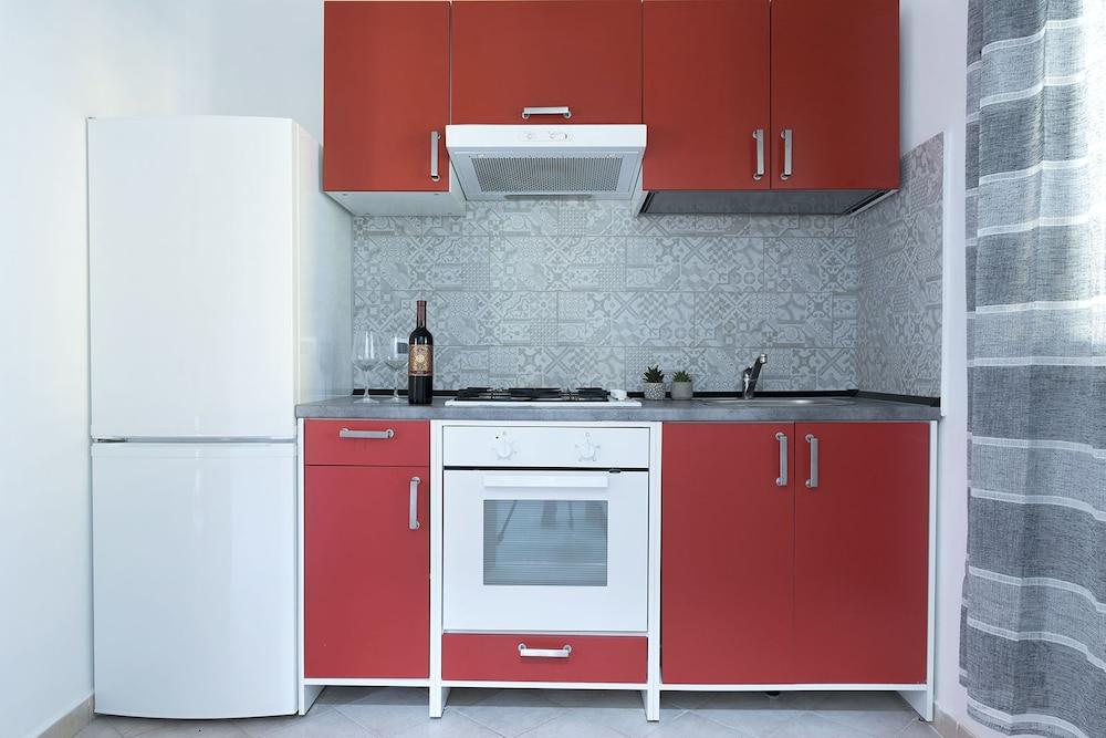 King Arthur's Houses