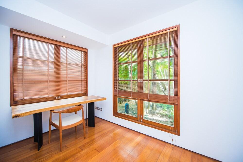 Charming Beachfront Villa on Bangtao