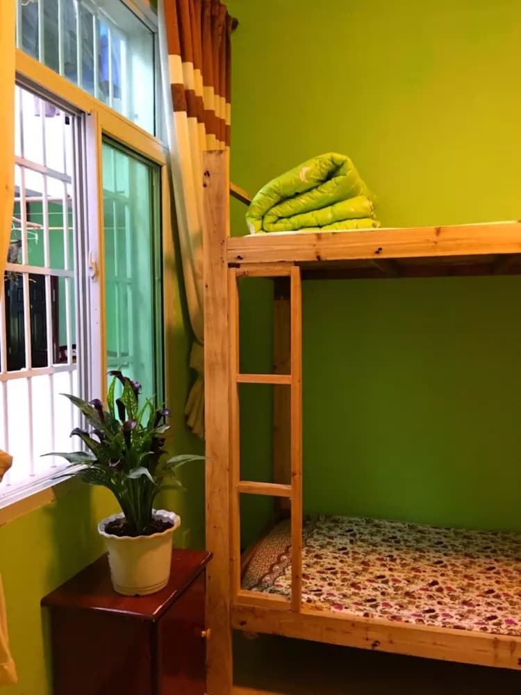 Fenghuang Long Time No See Hostel