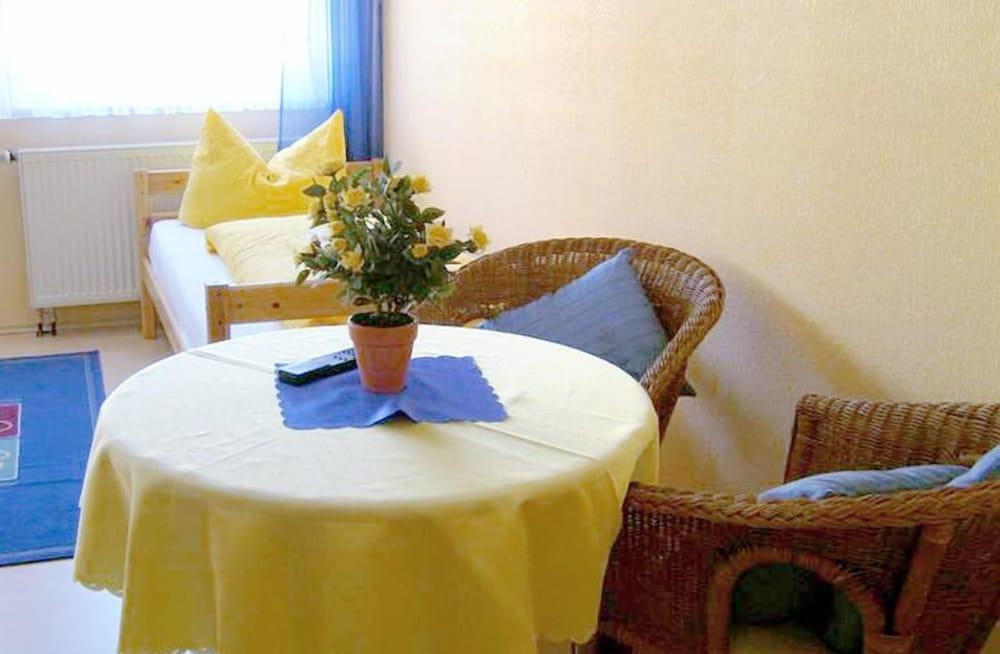 Stadt Cafe Pension Grünstadt