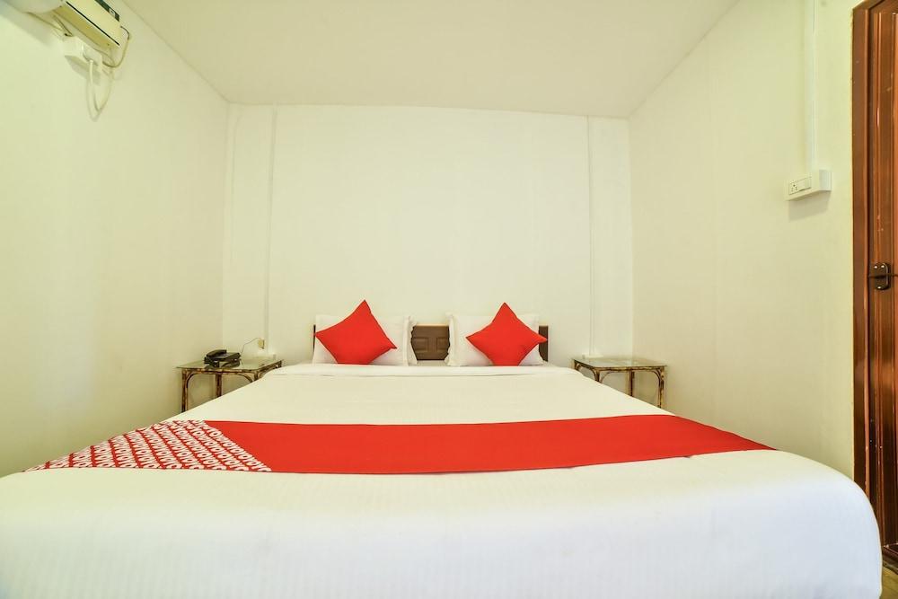 Capital O 30548 Padma Cottages