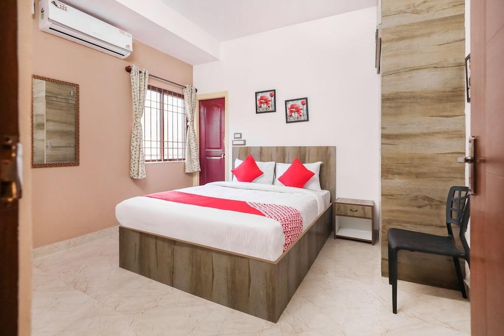 OYO 30678 S K Residency