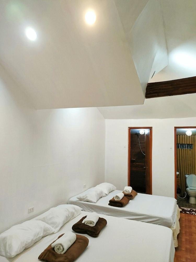 Siargao Tropic Hostel