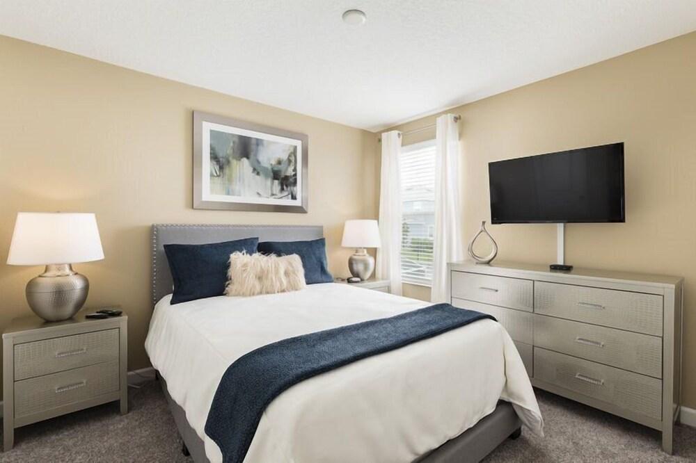 6BR ChampionsGate Pool Home