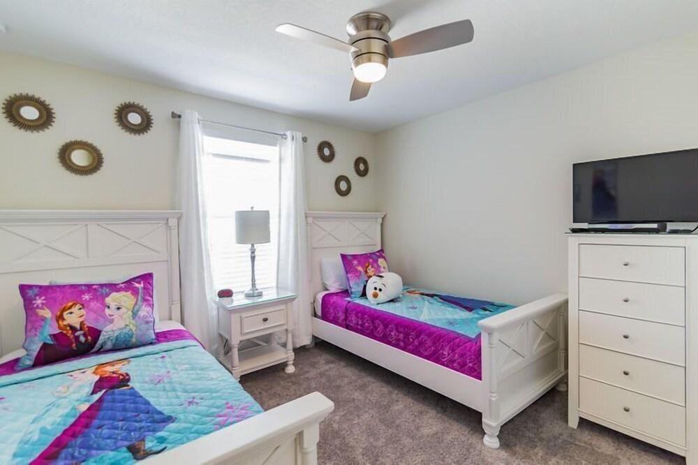 6BR ChampionsGate Pool Home