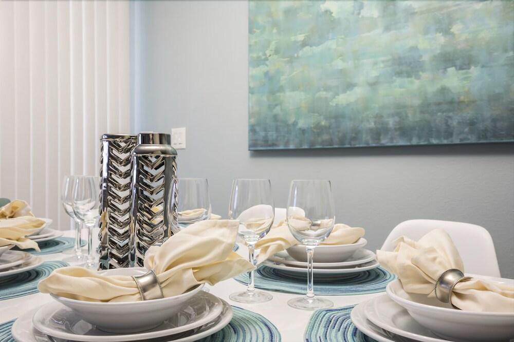 ChampionsGate 4BR 3BA Townhome