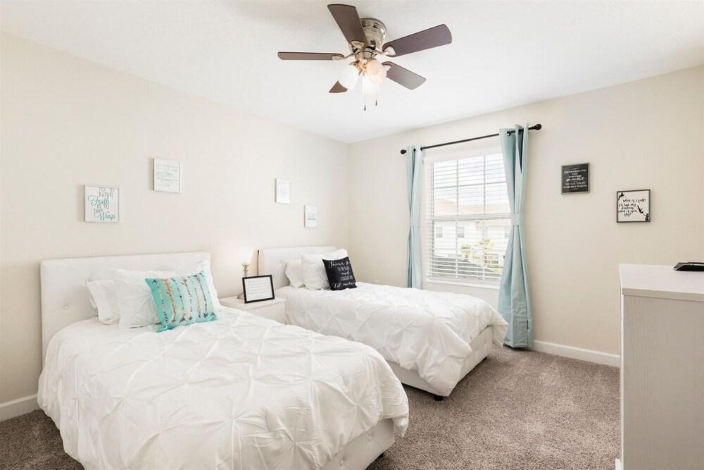 4BR 3BA Townhome in ChampionsGate