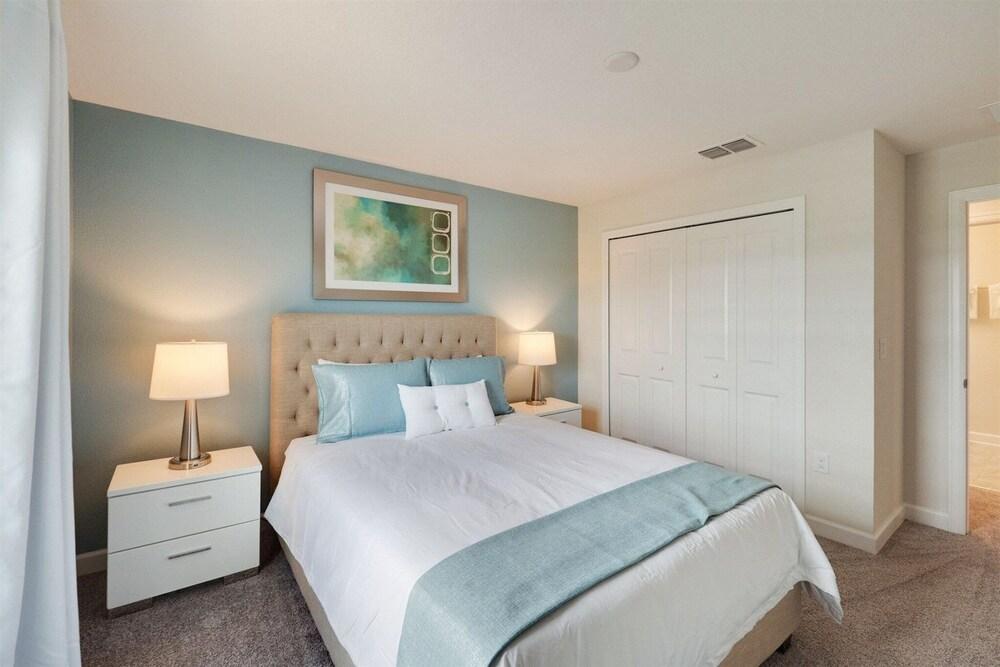 4BR 3BA Townhome in ChampionsGate