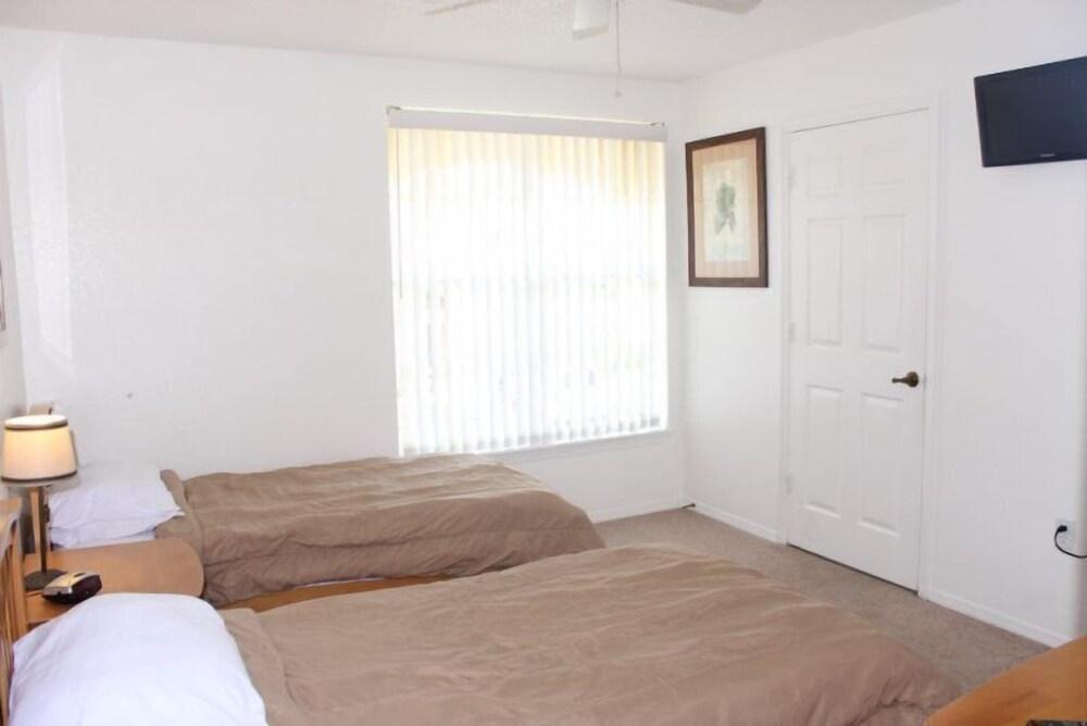 2BR 2BA Mango Key Townhome