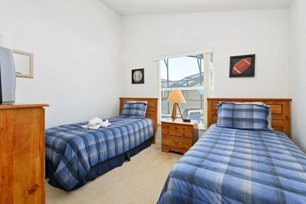 4BR 3BAroom Pool Home In Indian Creek