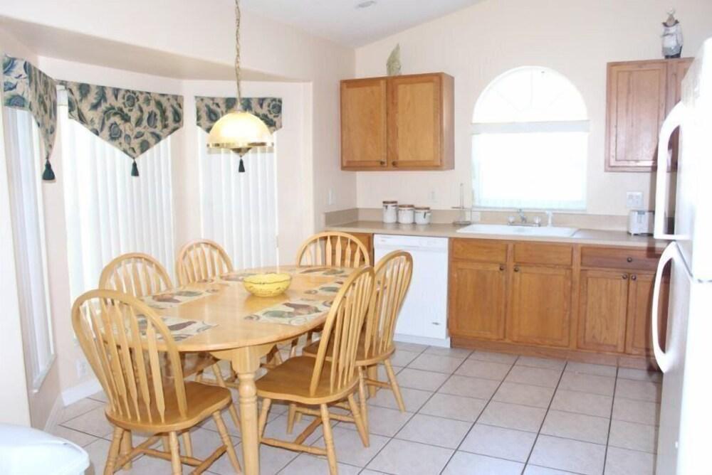 4BR 3BAroom Pool Home at Indian Creek