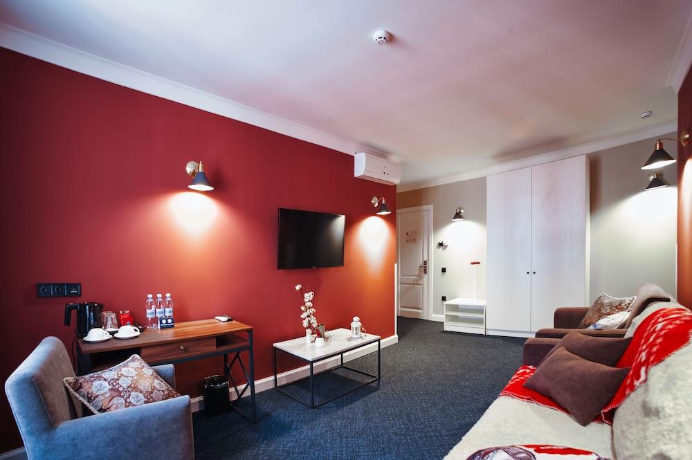 Sherlock Holmes Boutique Hotel