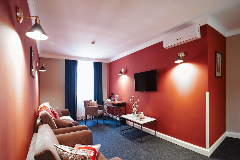 Sherlock Holmes Boutique Hotel