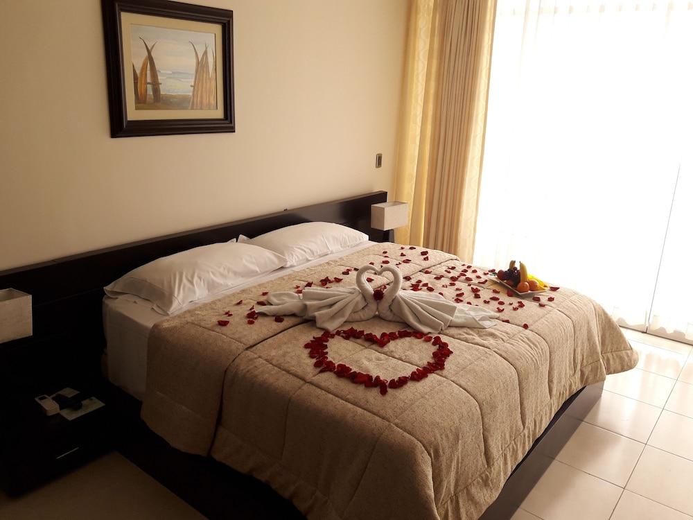 Hotel Caballito De Totora