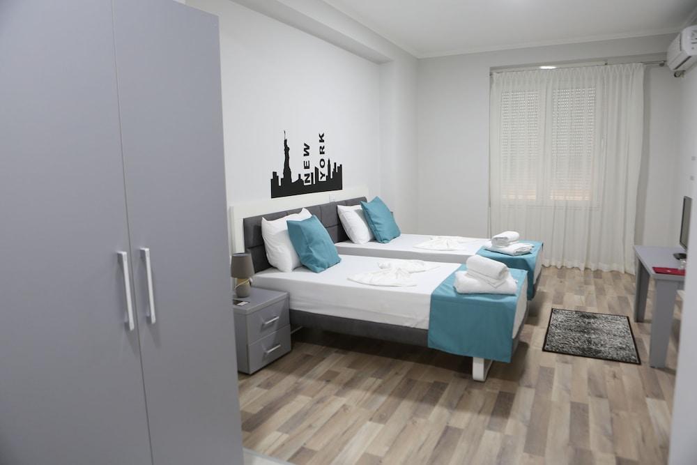 Hotel New York Kamez