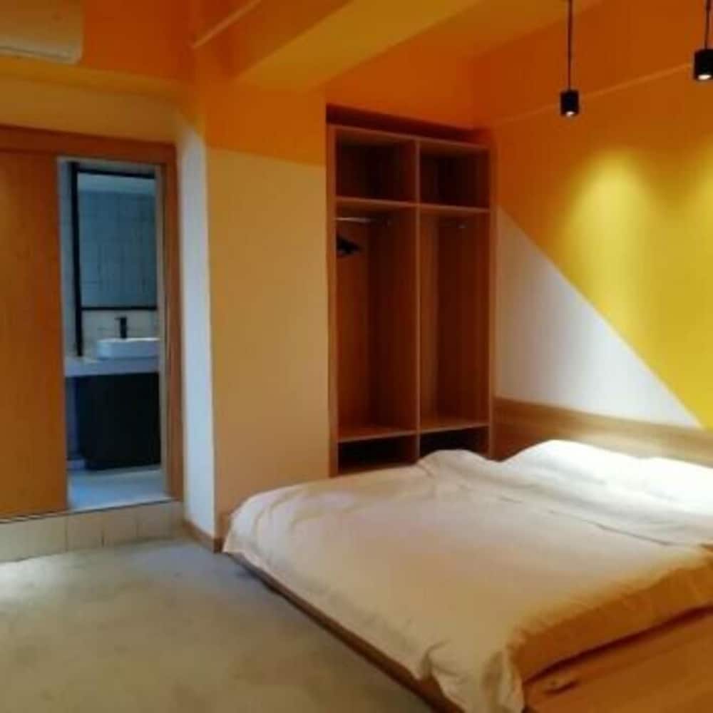 Chengdu Mitang Youth Hostel