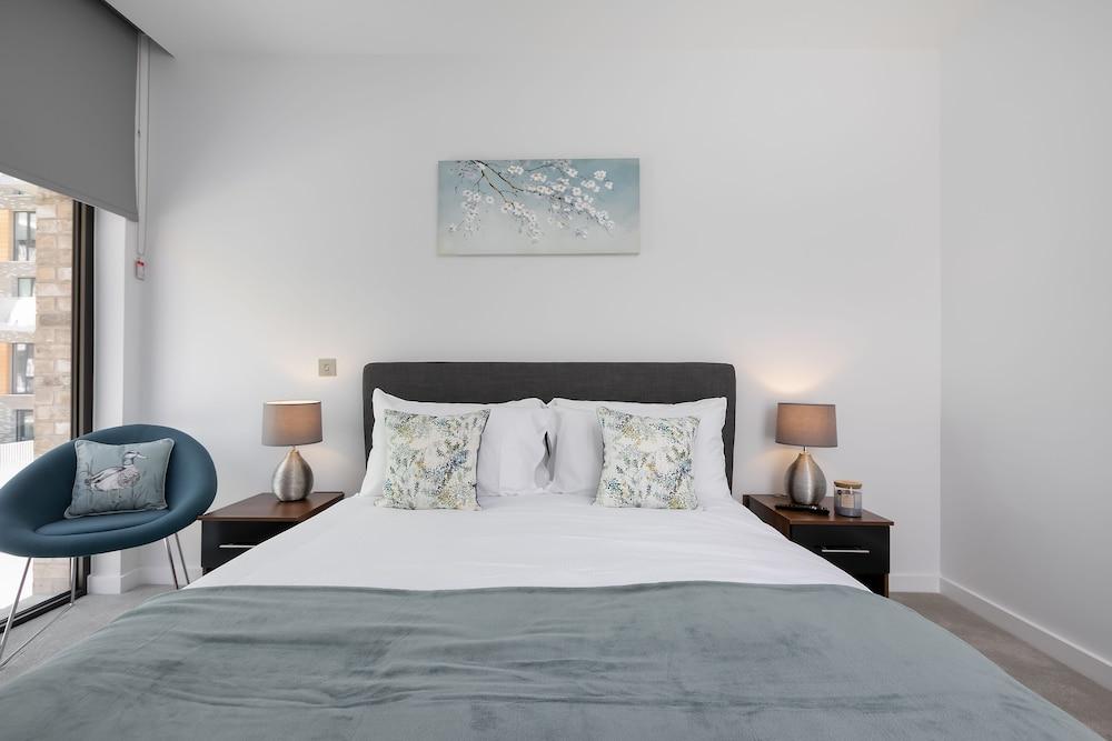 LT Greenwich 3 Bed Townhouse