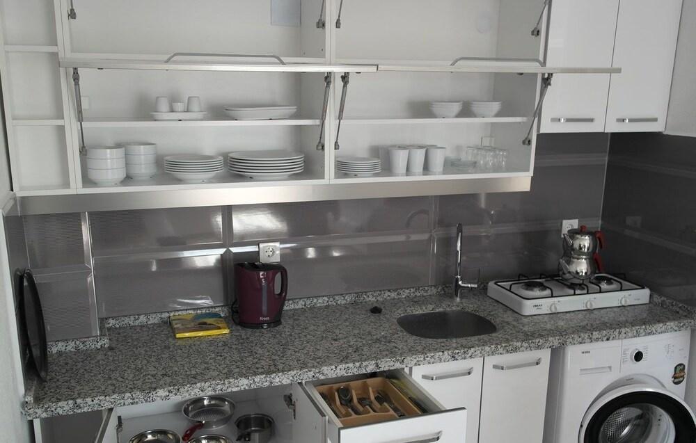 Nilüfer Apart Otel Karaburun