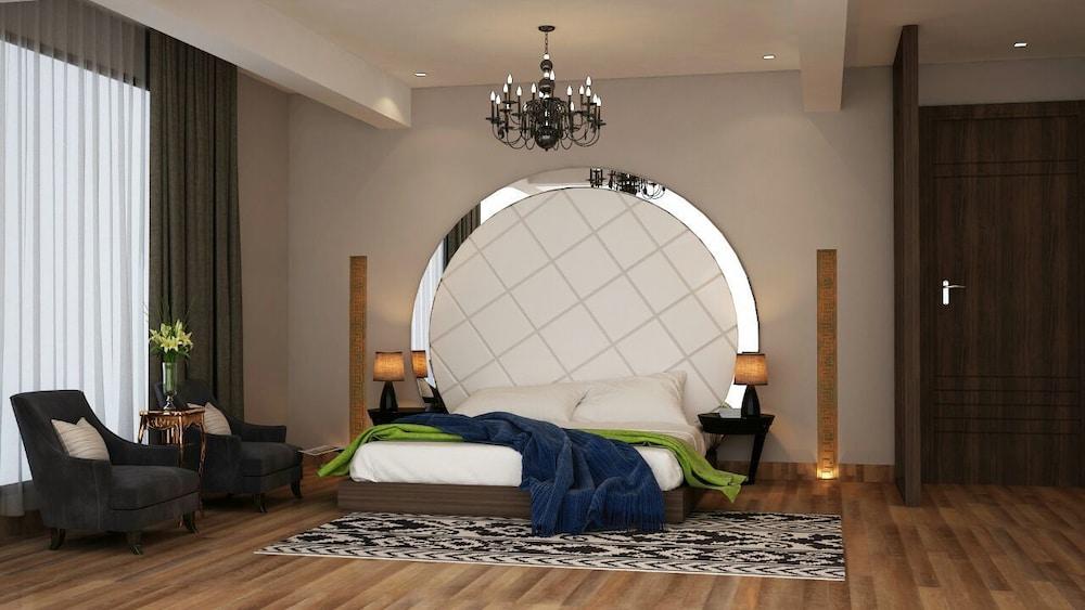 Hotel palm luxury inn