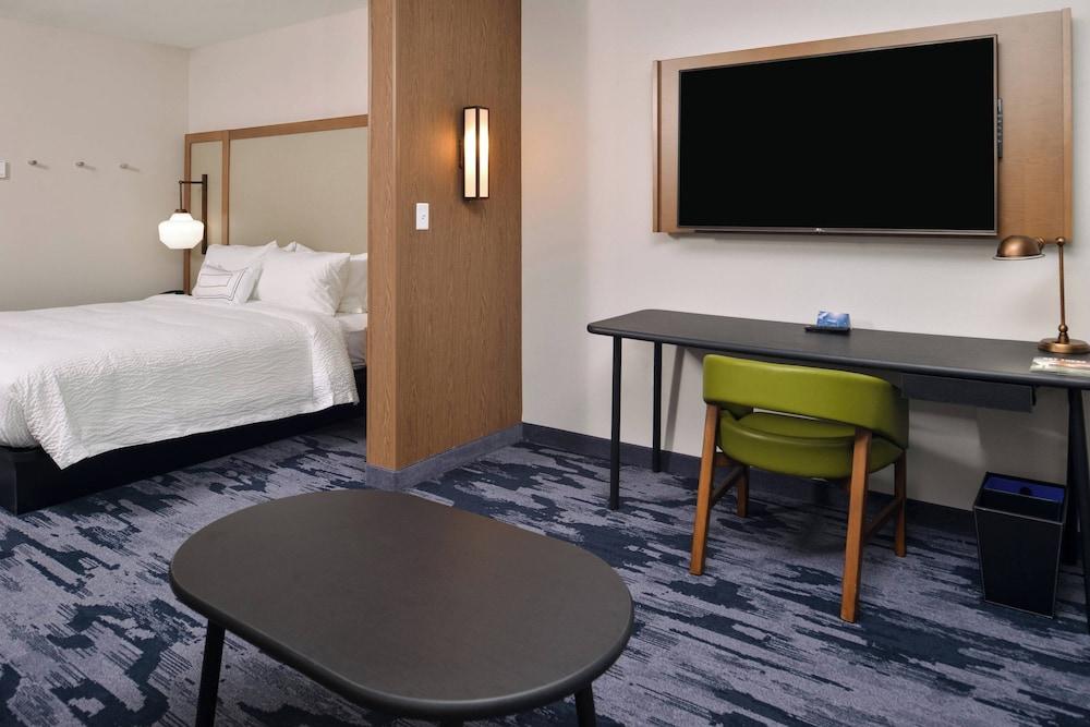 Fairfield Inn & Suites by Marriott Canton