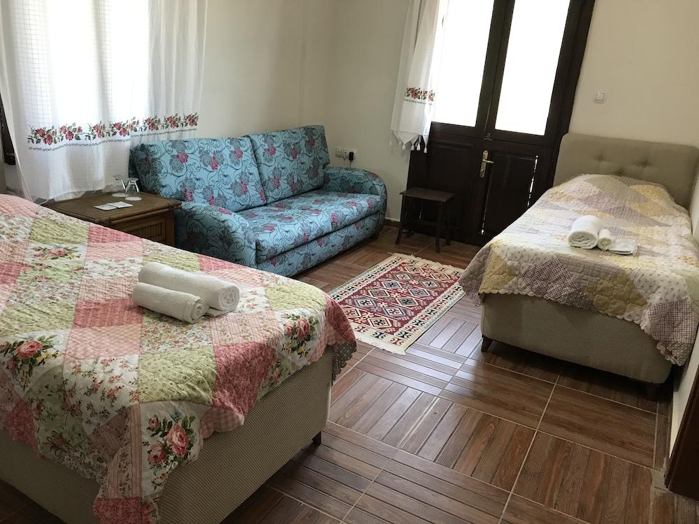 Hoha's Boutique Hotel