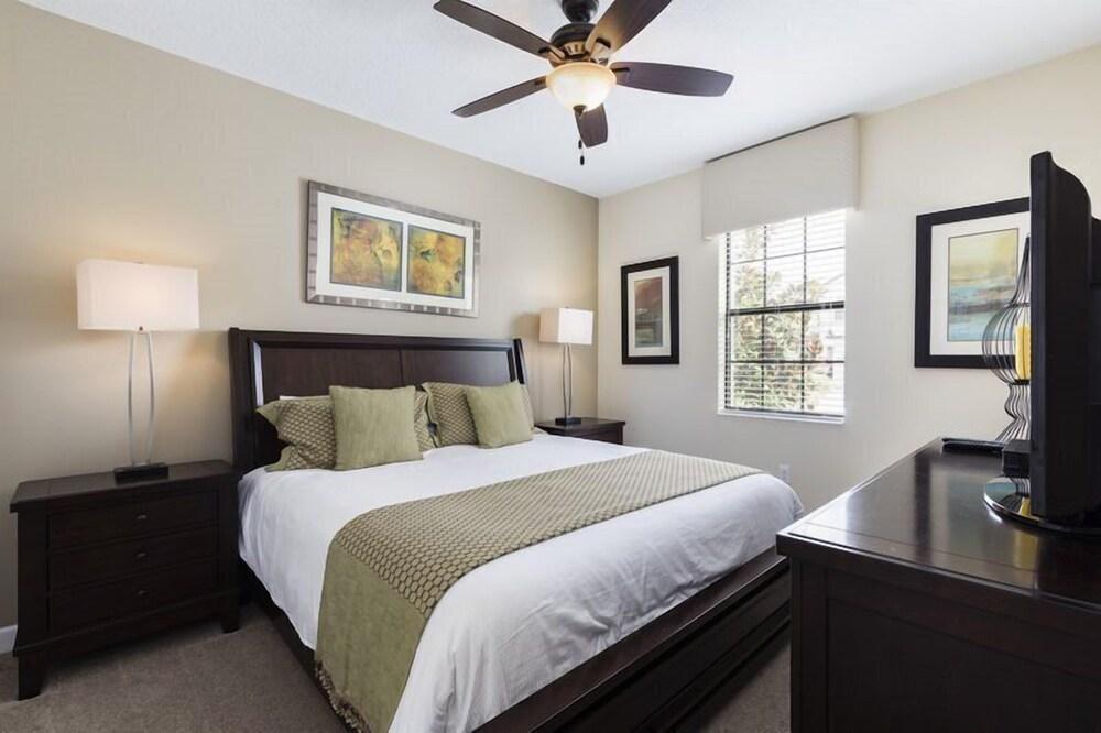 8BR ChampionsGate Pool Home