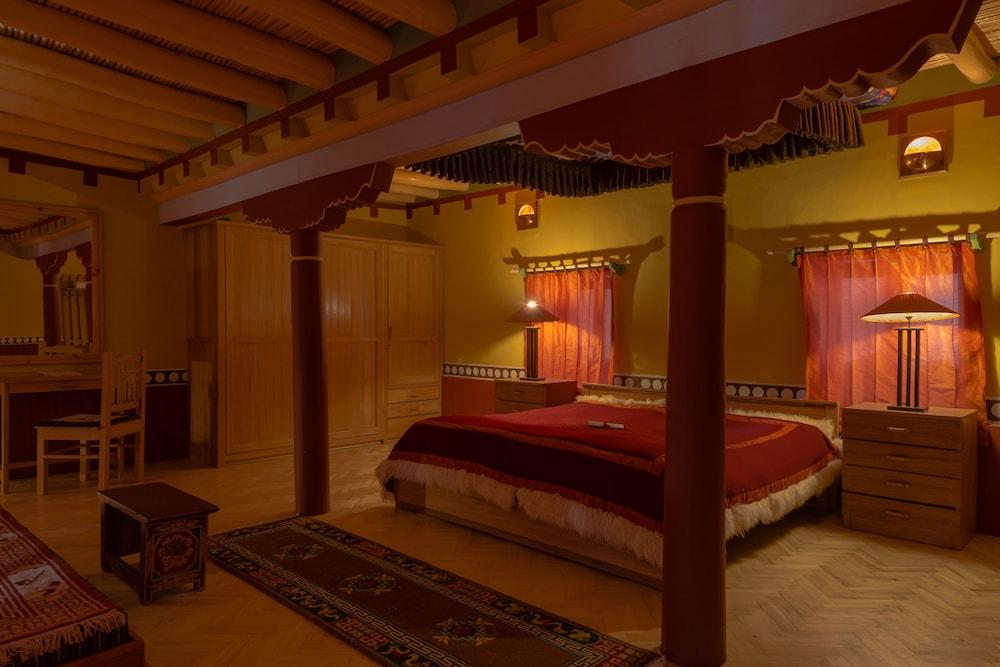 Stok Palace Heritage