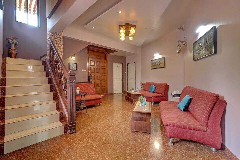 Mahinder Inn By Sapphire Stays