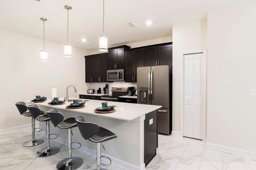 4BR Town Home In Champions Gate