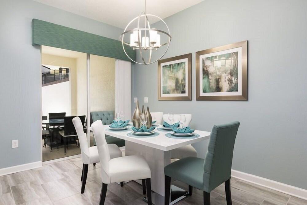 4BR 3BA ChampionsGate Townhouse