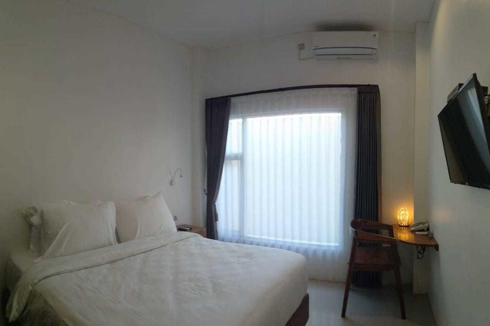 Onesouth Banyuwangi Pulau Merah