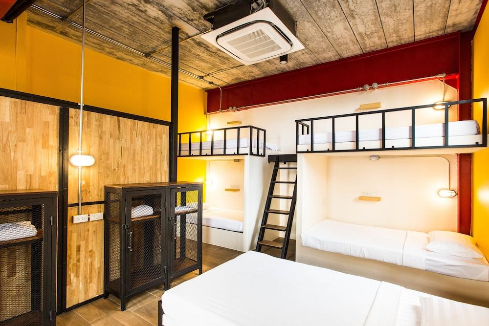 Khunsuek Muaythai Hostel