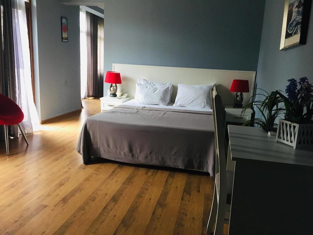 OLD CITY Boutique Hotel