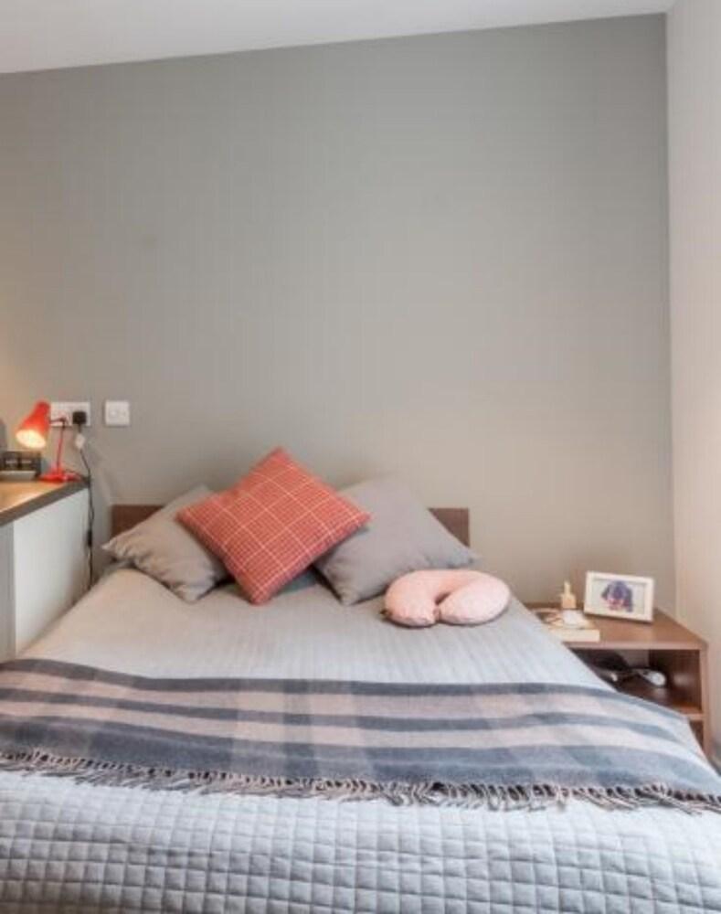 Hashtag Edinburgh Elliott House