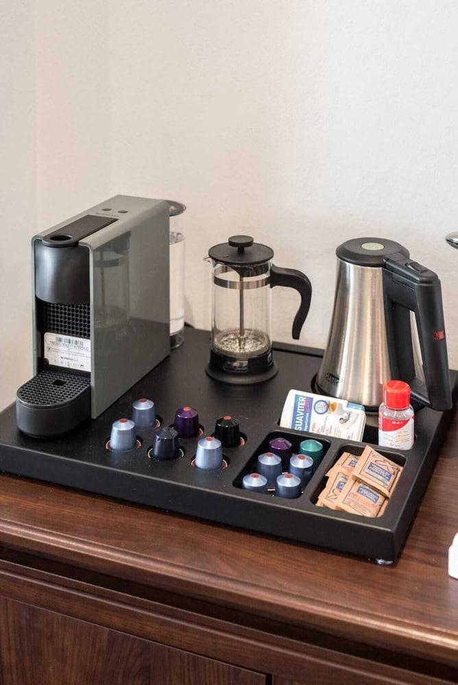 Art Gallery Apartment in Florence