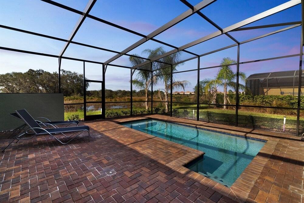 Solterra 5BR Splash Pool Townhouse