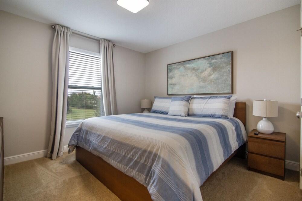 6BR 5BA Solterra Pool Home