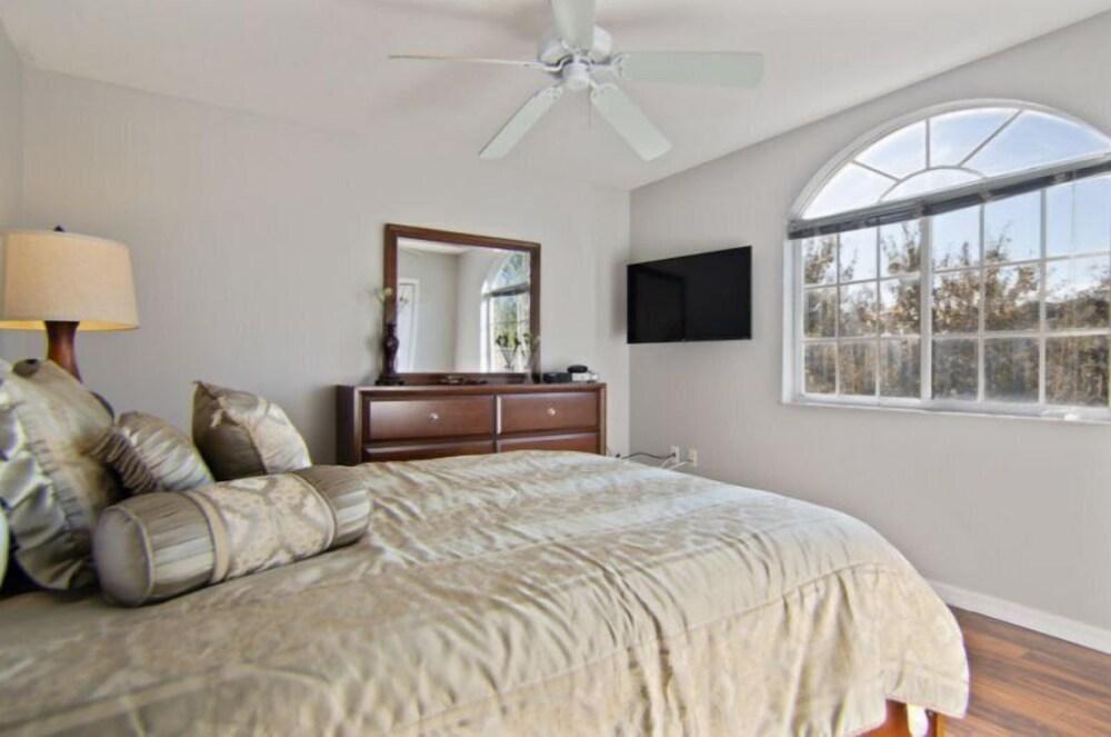 West Haven 5BR 3BA Pool Home